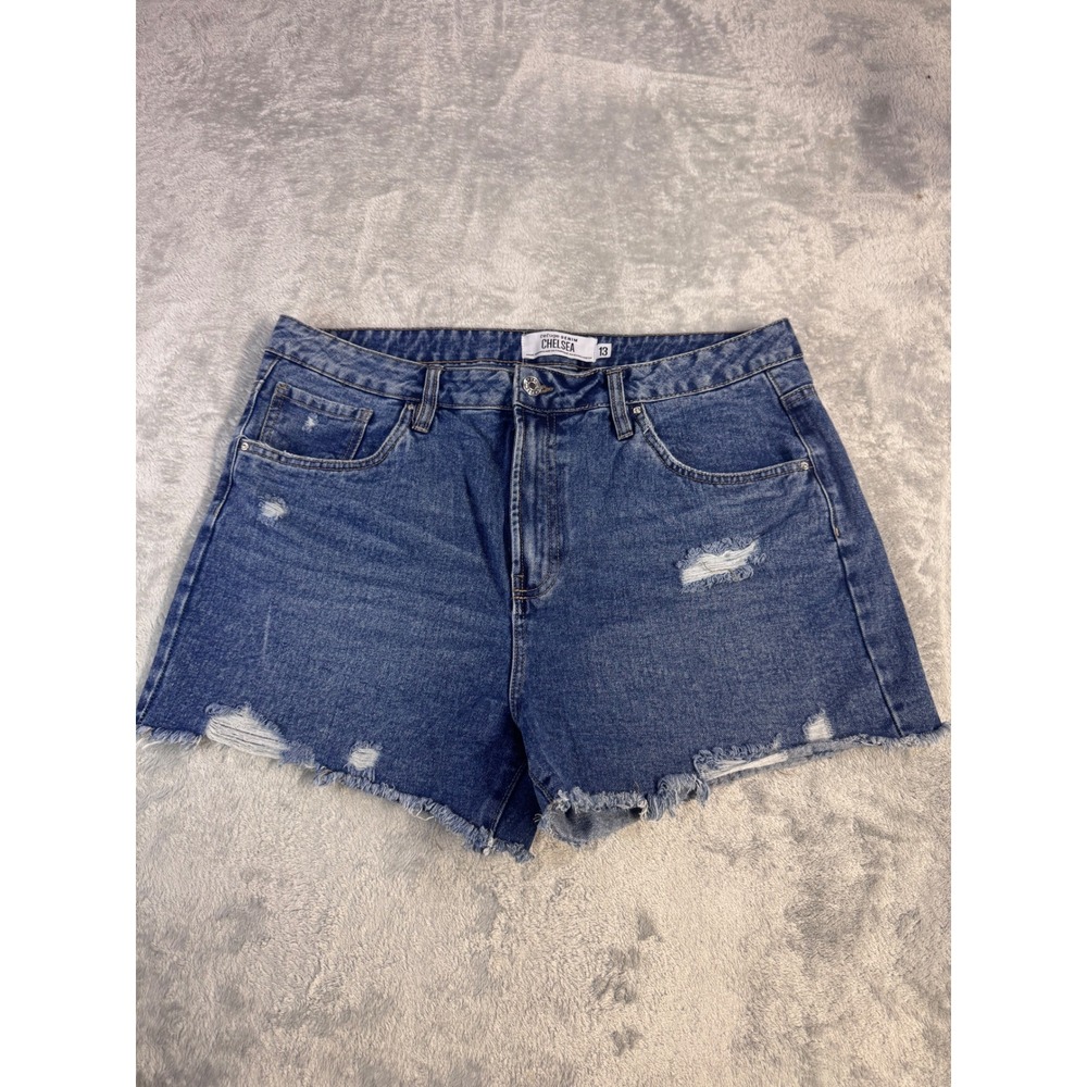 Refuge Denim Chelsea Distressed Jean Shorts Medium Wash Blue Frayed Hem Size 13